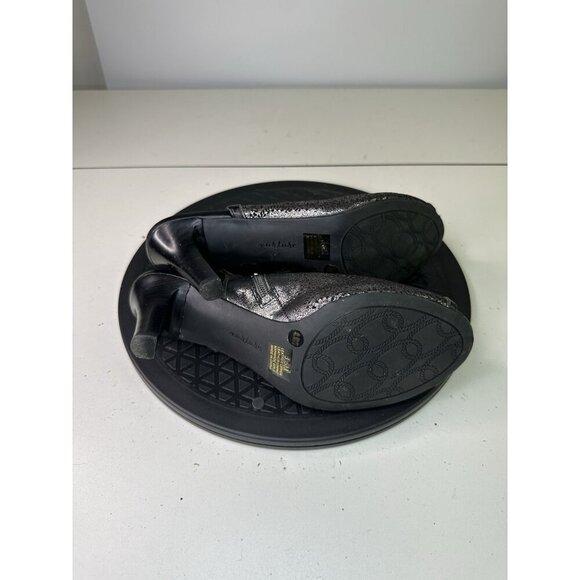 Nurture Black Gray Leather Open Toe Sandal Laser cut Sz 8.5 M - Picture 5 of 7